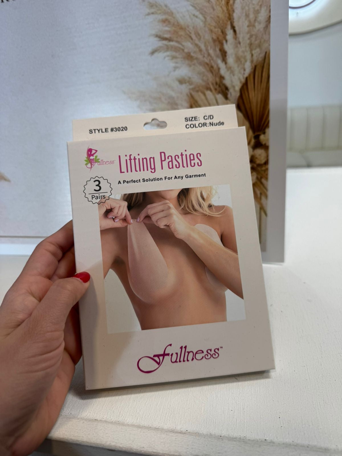 Lifting pasties up