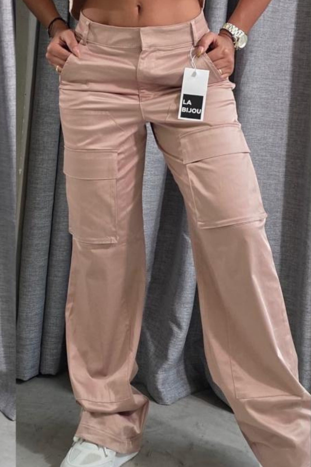 Pantalón Satinado Cargo